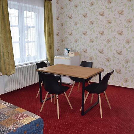 Hotel Grand Tanvald Zewnętrze zdjęcie