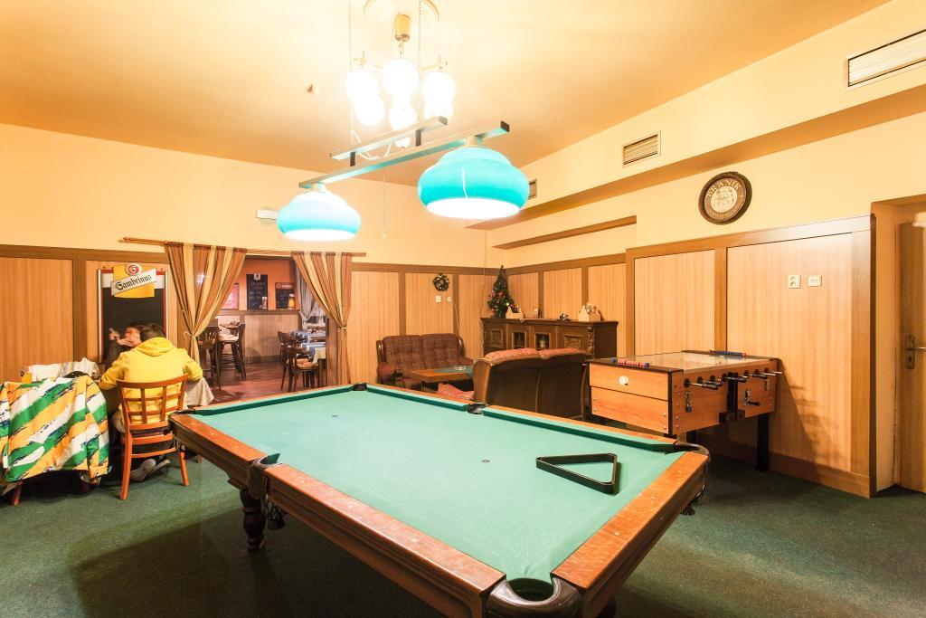 Hotel Grand Tanvald Zewnętrze zdjęcie